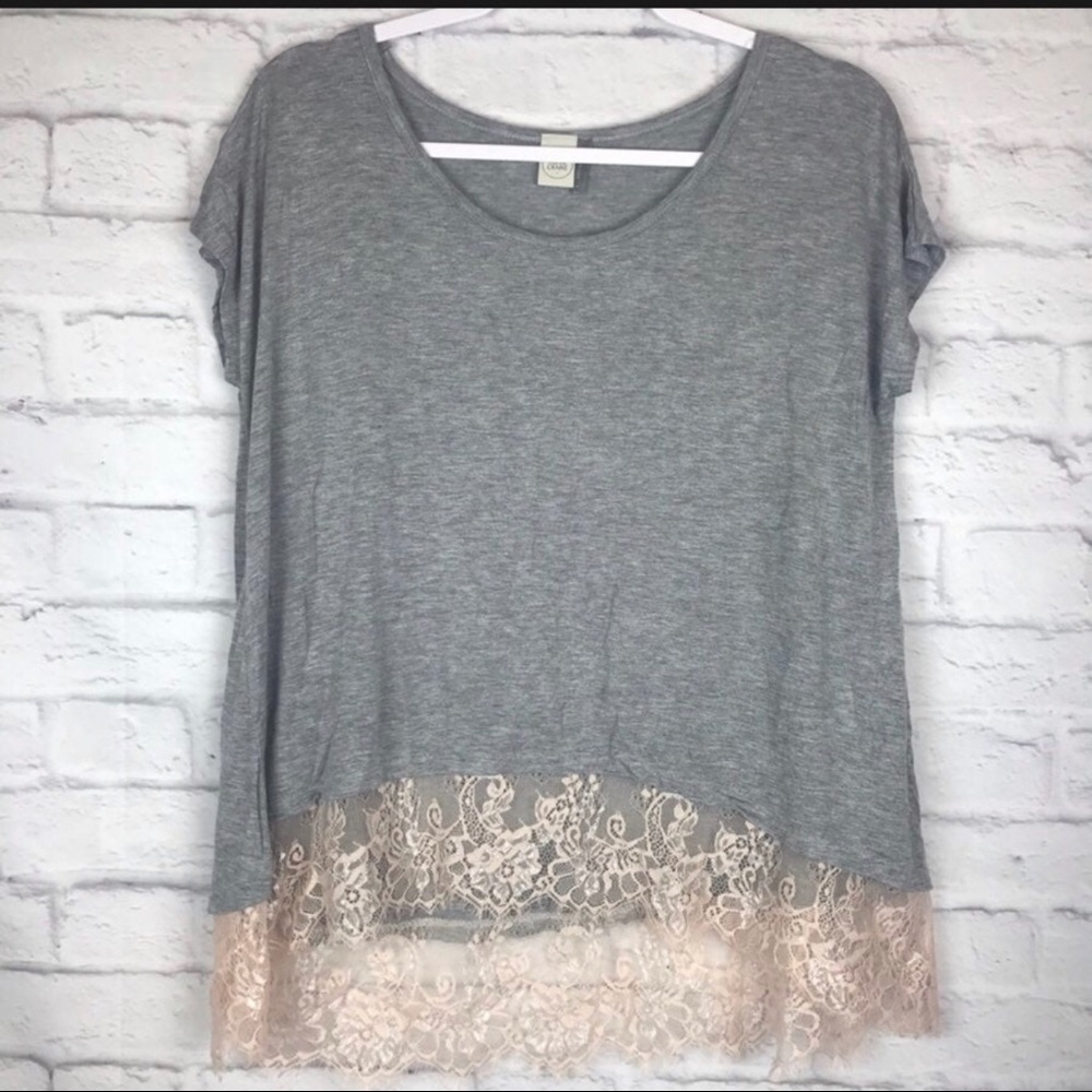 Paper Crane Woman’s Top Size Small